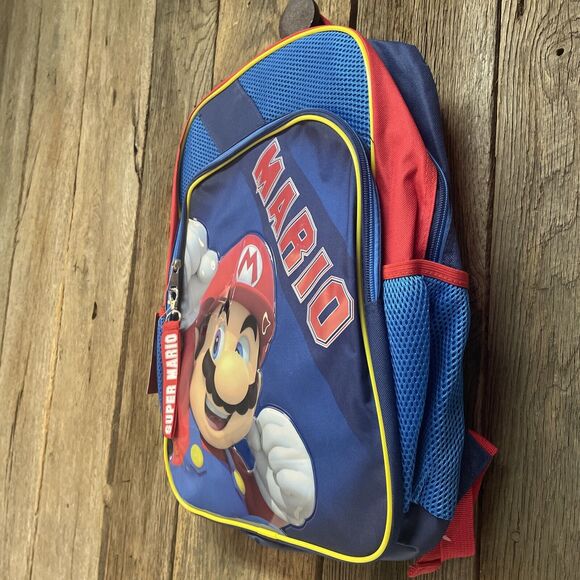 NEW! Nintendo Super Mario Bros. 17" Backpack Book Bag with padded Laptop Sleeve - Picture 2 of 11